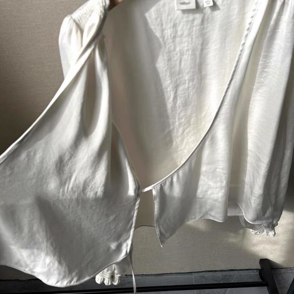 Wilfred Gracious Satin blouse - Picture 7 of 7